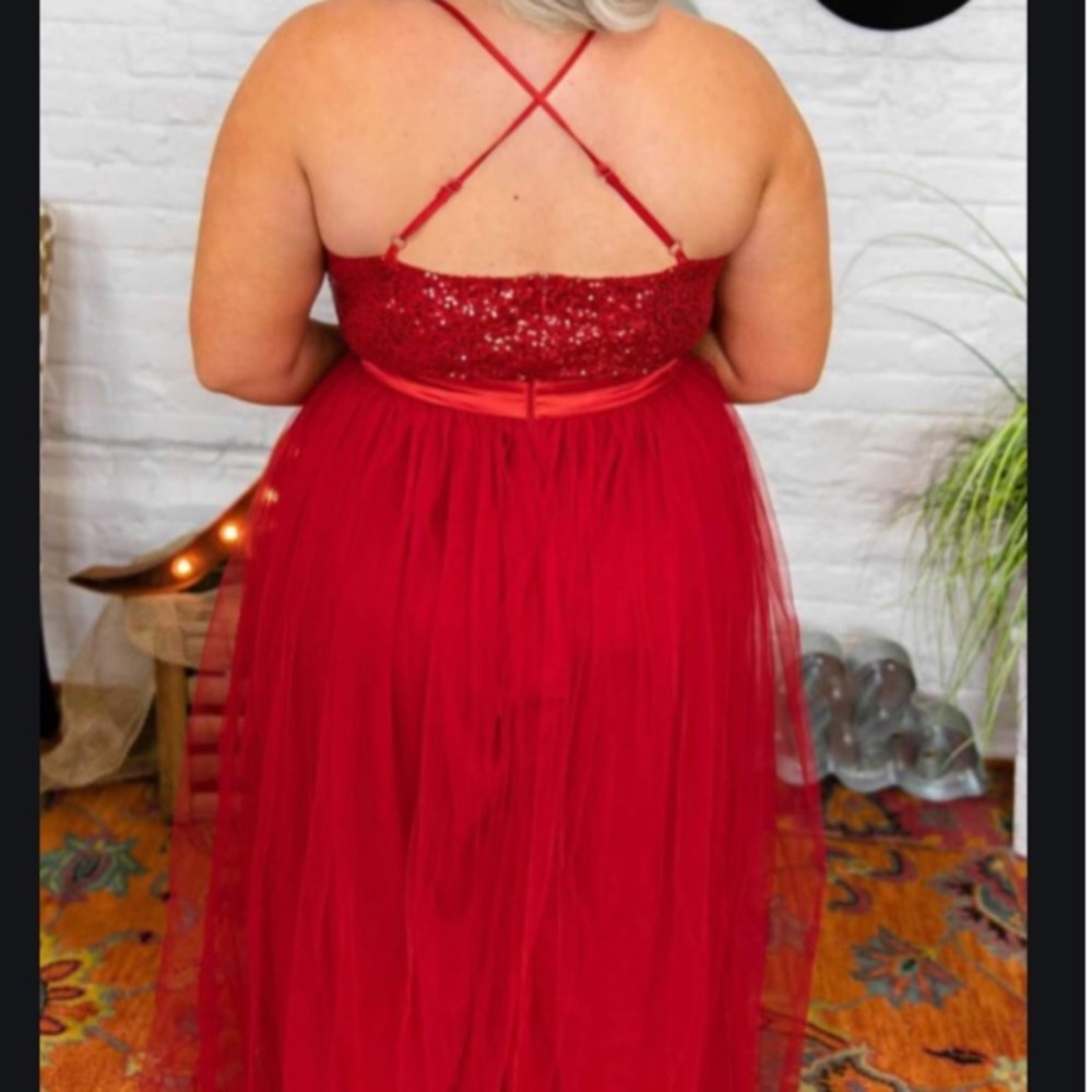 Queen of Hearts red sequin dress - Picture 4 of 5